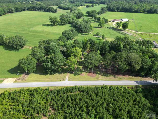 7231 Ridge Rd, Brewton, AL 36426