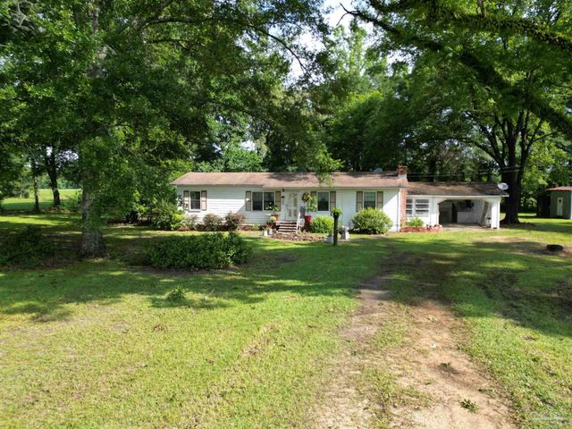 7231 Ridge Rd, Brewton, AL 36426