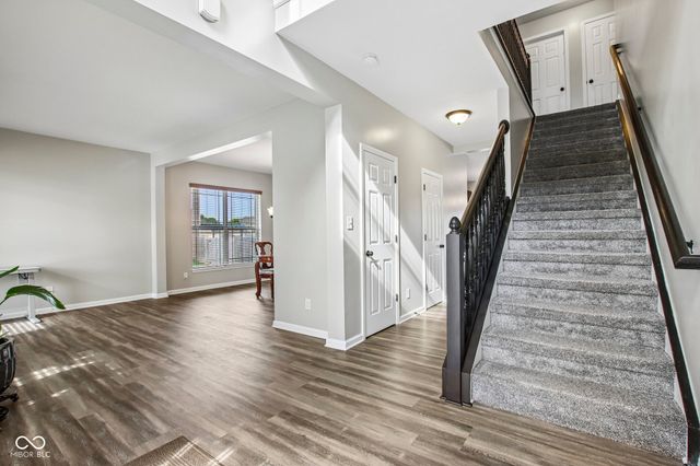 1628 Ballyganner Drive, Avon, IN 46123
