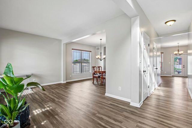 1628 Ballyganner Drive, Avon, IN 46123