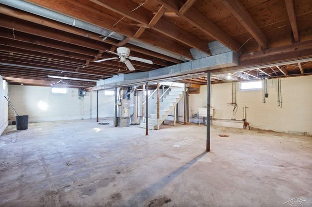 2431 Ledyard Street, Saginaw, MI 48601