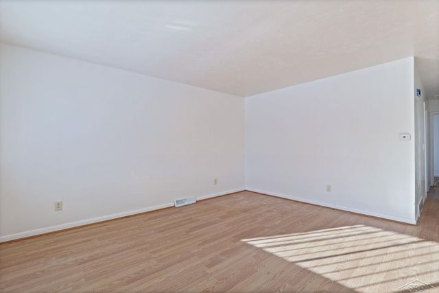 2431 Ledyard Street, Saginaw, MI 48601