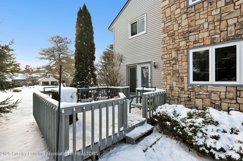 1116 Timber Creek Drive 29, Grand Ledge, MI 48837