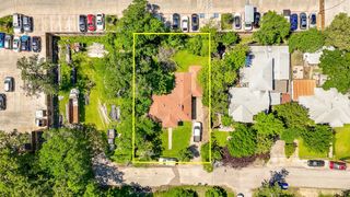 6911 Mohawk Drive, Dallas, TX 75235