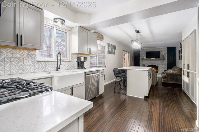 43607 Ryegate Street, Canton Charter Township, MI 48187