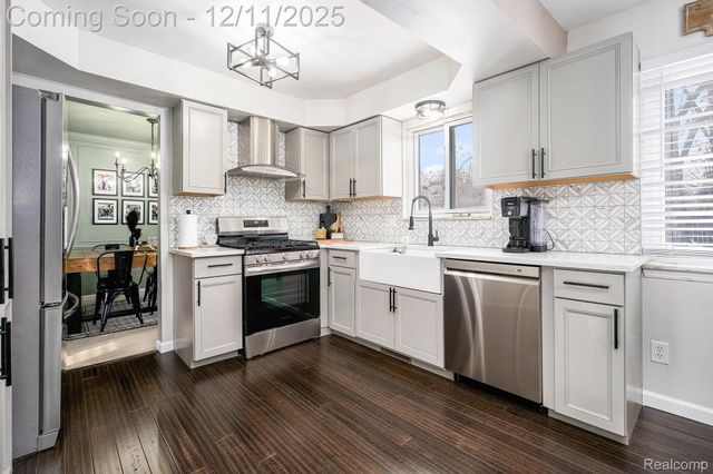 43607 Ryegate Street, Canton Charter Township, MI 48187