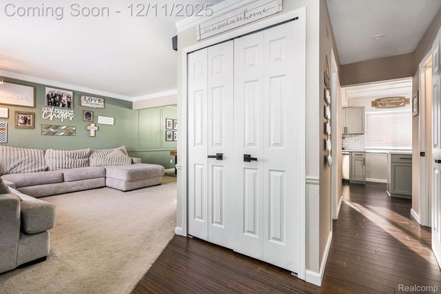 43607 Ryegate Street, Canton Charter Township, MI 48187