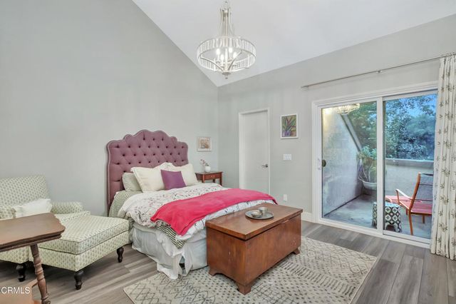 210 E Walnut Avenue J, Monrovia, CA 91016