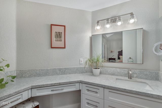 210 E Walnut Avenue J, Monrovia, CA 91016