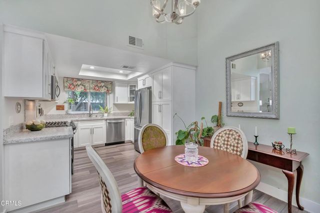 210 E Walnut Avenue J, Monrovia, CA 91016