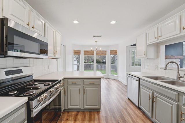 2918 Winchester DR, Round Rock, TX 78665