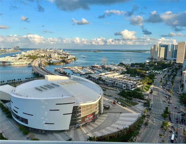 888 Biscayne Blvd 4806, Miami, FL 33132