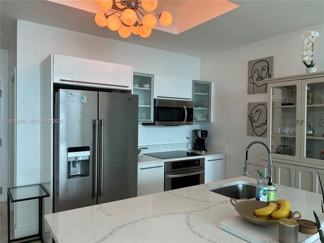 888 Biscayne Blvd 4806, Miami, FL 33132