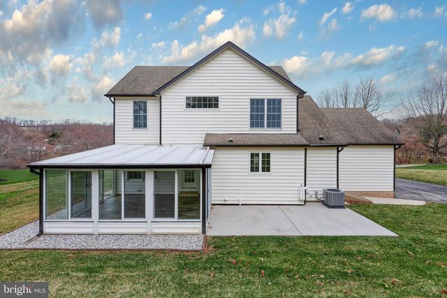 14 KRATZ RD, Shrewsbury, PA 17361