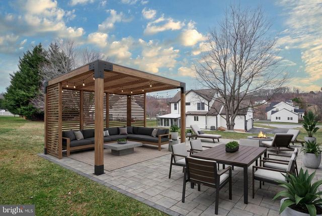 14 KRATZ RD, Shrewsbury, PA 17361