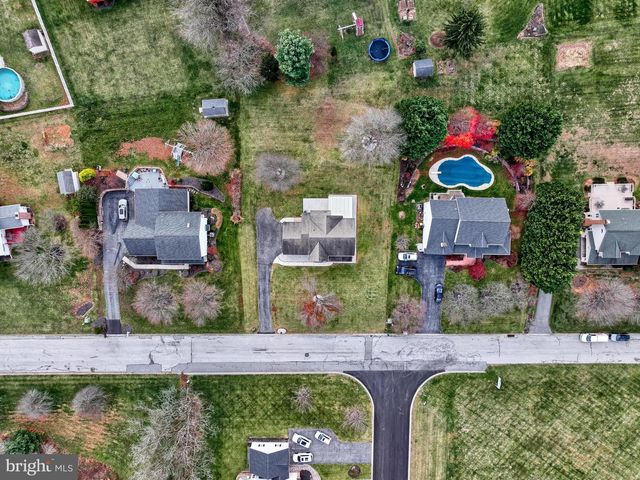 14 KRATZ RD, Shrewsbury, PA 17361