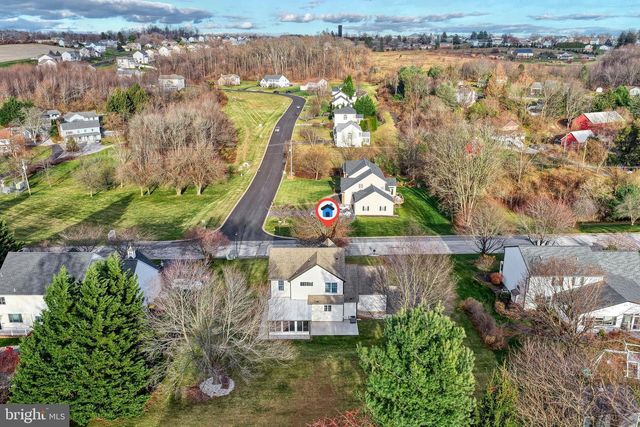 14 KRATZ RD, Shrewsbury, PA 17361