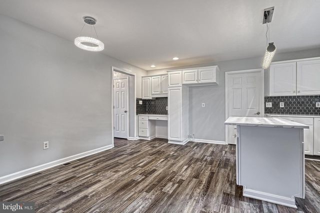 14 KRATZ RD, Shrewsbury, PA 17361