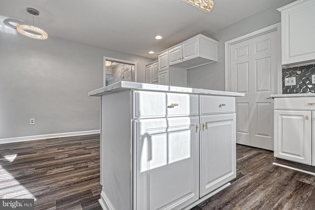 14 KRATZ RD, Shrewsbury, PA 17361