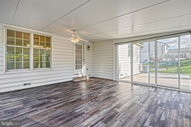 14 KRATZ RD, Shrewsbury, PA 17361