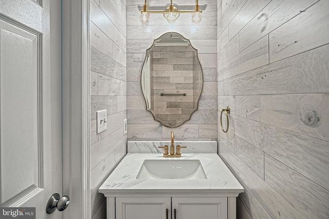 14 KRATZ RD, Shrewsbury, PA 17361