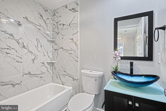 14 KRATZ RD, Shrewsbury, PA 17361