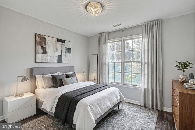 14 KRATZ RD, Shrewsbury, PA 17361