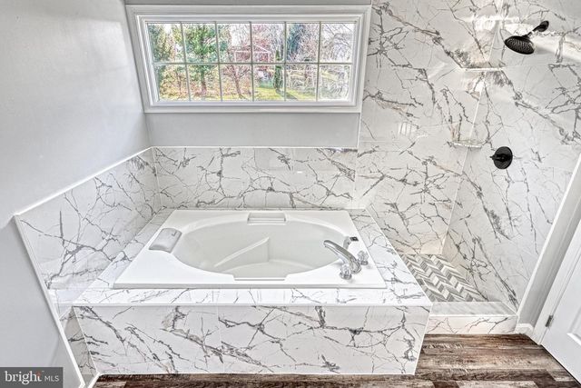 14 KRATZ RD, Shrewsbury, PA 17361