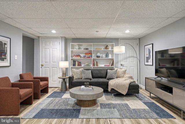 14 KRATZ RD, Shrewsbury, PA 17361