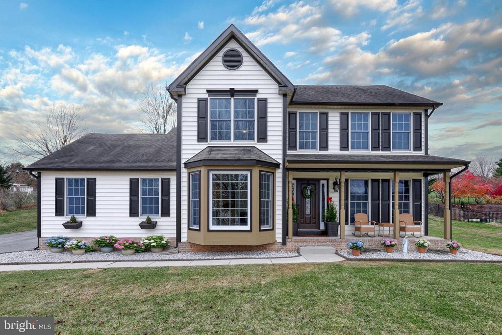 14 KRATZ RD, Shrewsbury, PA 17361