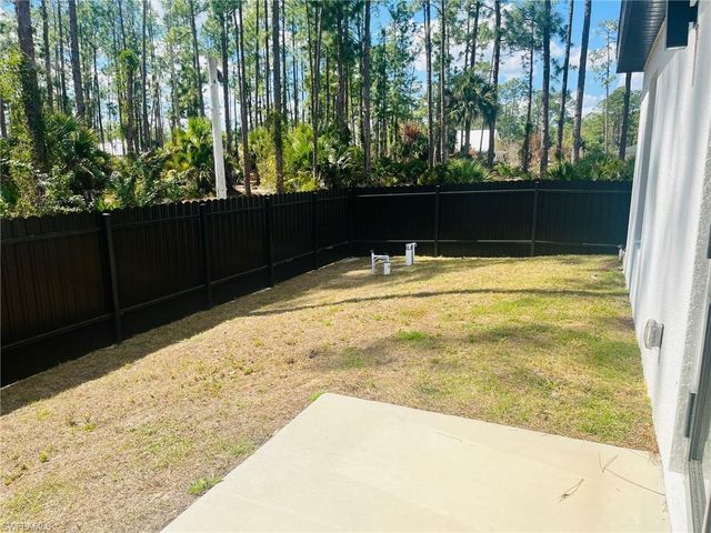 1112 12th ST, Lehigh Acres, FL 33972