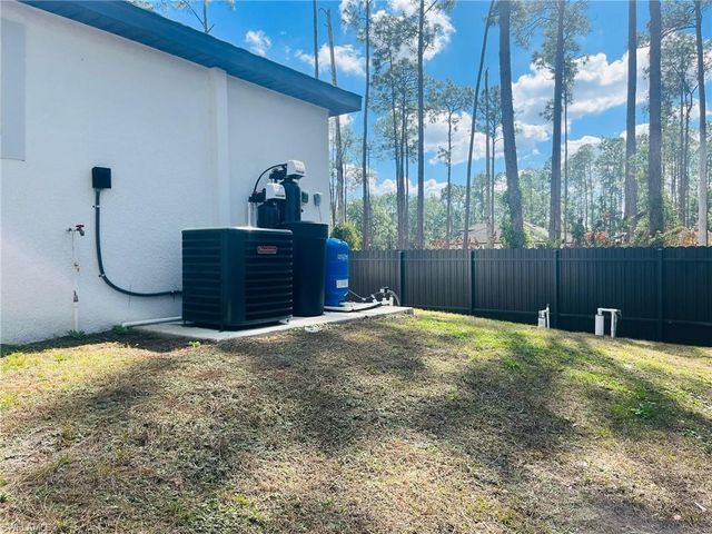 1112 12th ST, Lehigh Acres, FL 33972