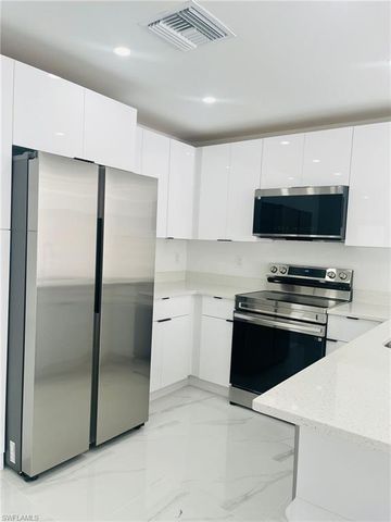 1112 12th ST, Lehigh Acres, FL 33972