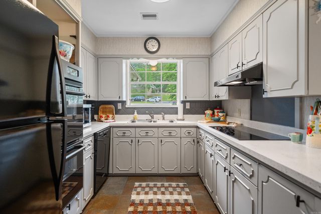 206 Shawnee Street, Hot Springs, AR 71901