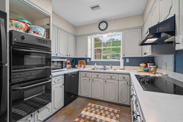 206 Shawnee Street, Hot Springs, AR 71901