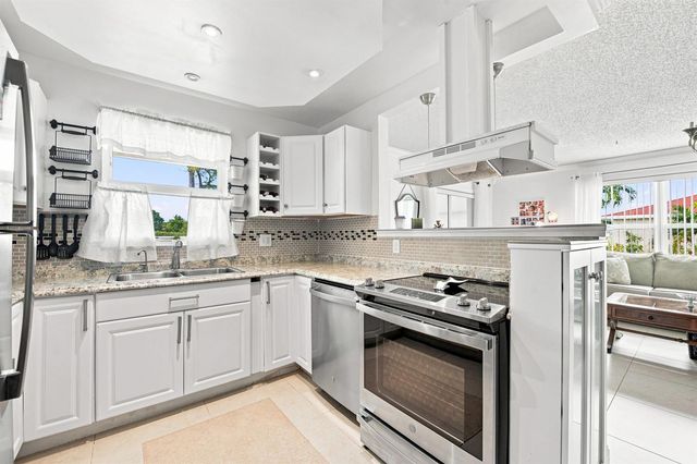 4830 NW 4th Street A, Delray Beach, FL 33445
