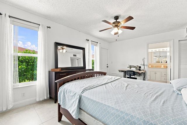 4830 NW 4th Street A, Delray Beach, FL 33445