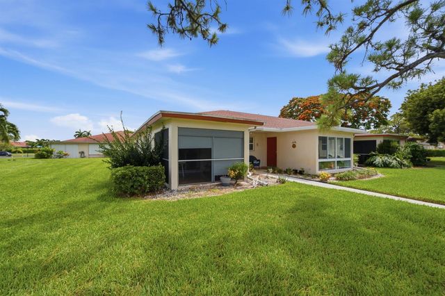 4830 NW 4th Street A, Delray Beach, FL 33445