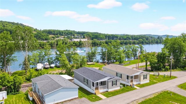 15 Surf Dr, Forward Twp, PA 15020