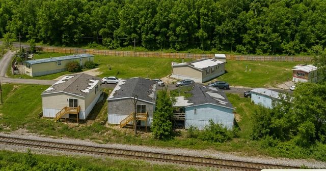 15 Surf Dr, Forward Twp, PA 15020