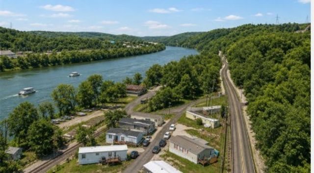 15 Surf Dr, Forward Twp, PA 15020