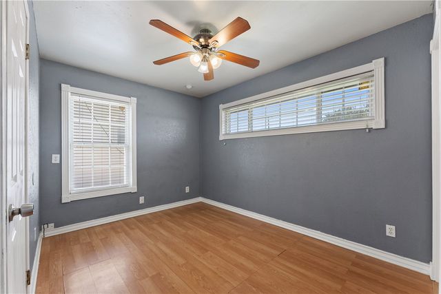 938 Woodlawn Dr, Corpus Christi, TX 78412