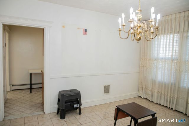 66 Redding Street, Hartford, CT 06114