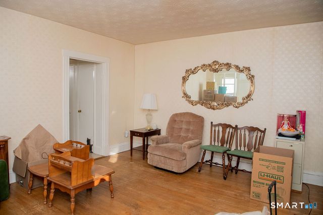 66 Redding Street, Hartford, CT 06114