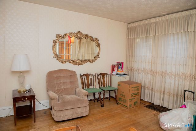 66 Redding Street, Hartford, CT 06114