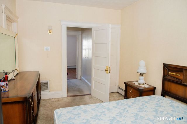 66 Redding Street, Hartford, CT 06114