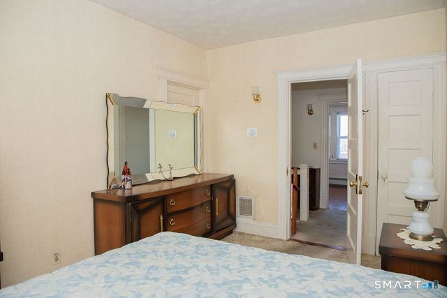 66 Redding Street, Hartford, CT 06114