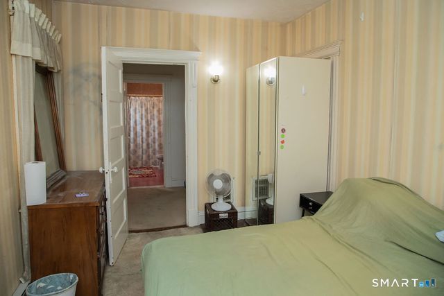 66 Redding Street, Hartford, CT 06114