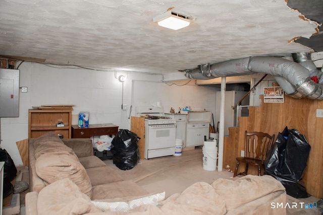 66 Redding Street, Hartford, CT 06114