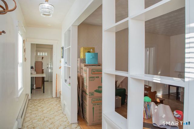 66 Redding Street, Hartford, CT 06114